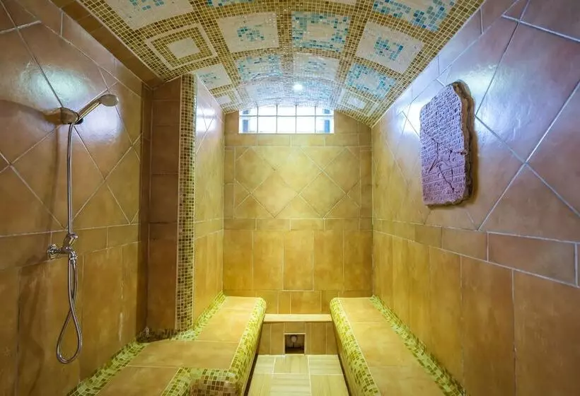 Janus Boutique Hotel & Spa