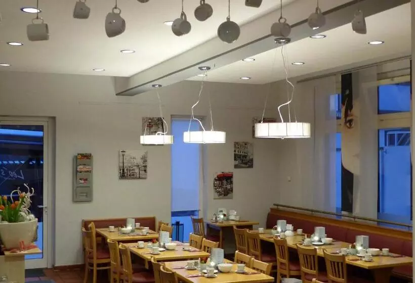 בית מלון כפרי Nibelungen Hof