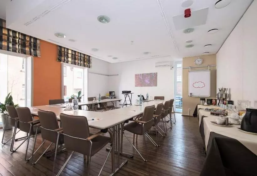 בית מלון כפרי Nibelungen Hof