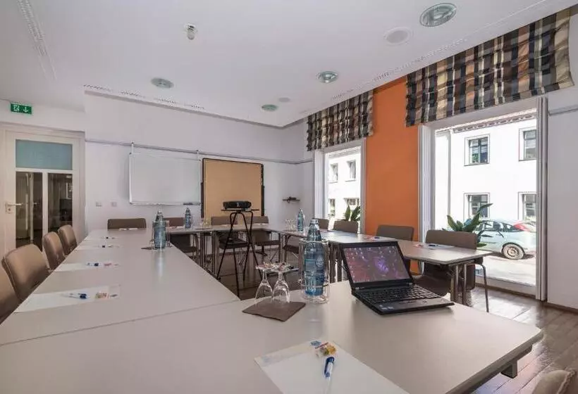 בית מלון כפרי Nibelungen Hof