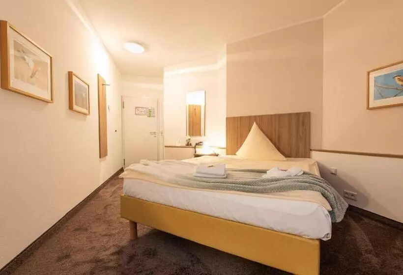 בית מלון כפרי Nibelungen Hof