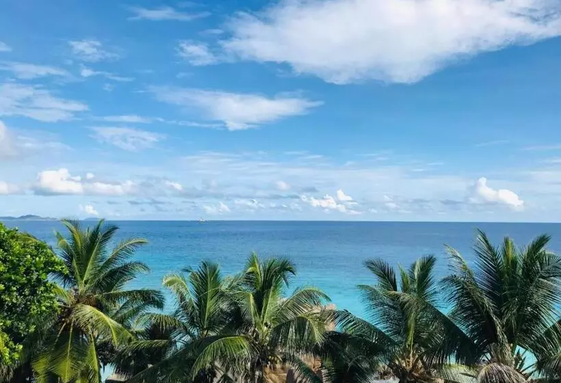 هتل Patatran Village