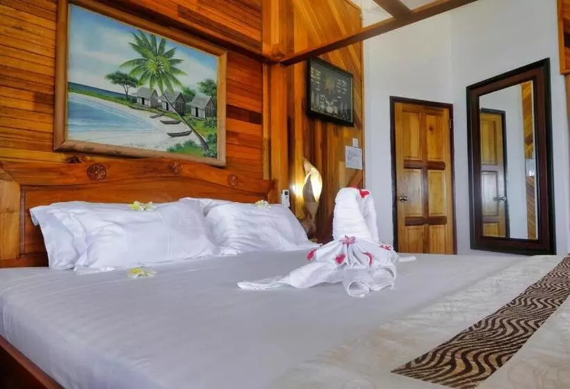 هتل Patatran Village