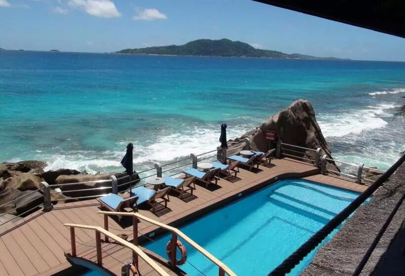 هتل Patatran Village