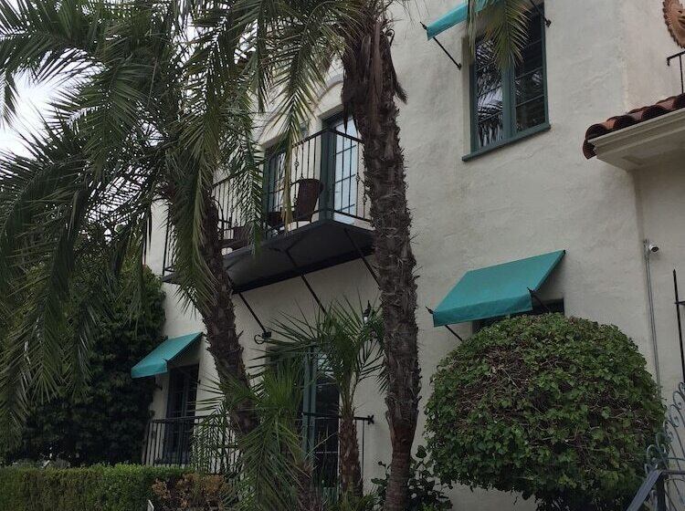 酒店 The Eagle Inn