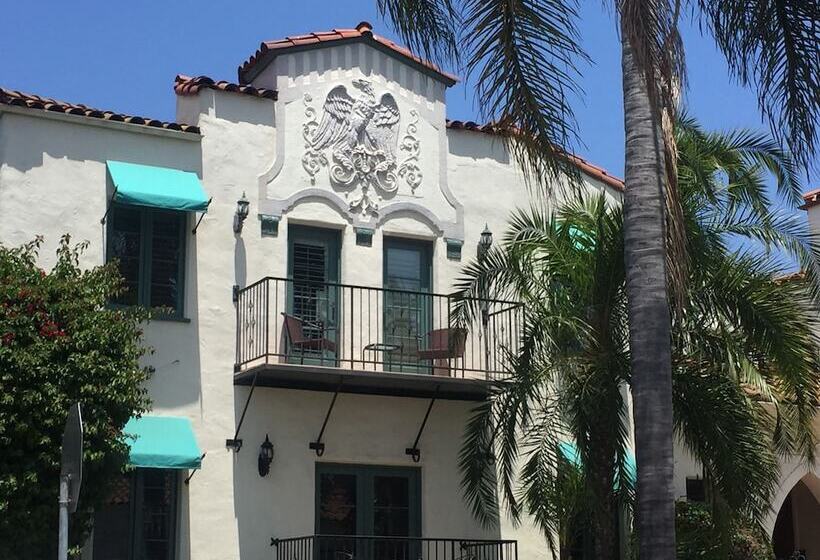 酒店 The Eagle Inn