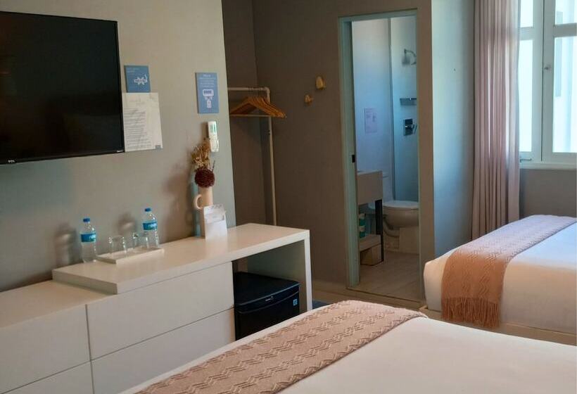 مسافرخانه Trópica Beach