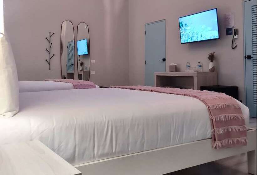 مسافرخانه Trópica Beach