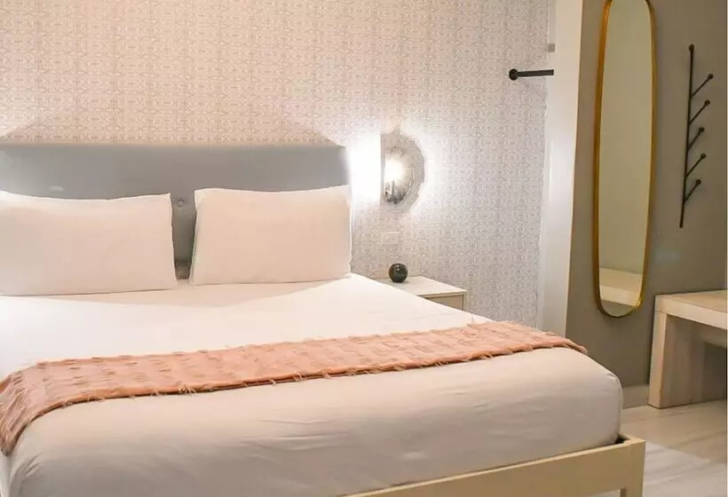 مسافرخانه Trópica Beach