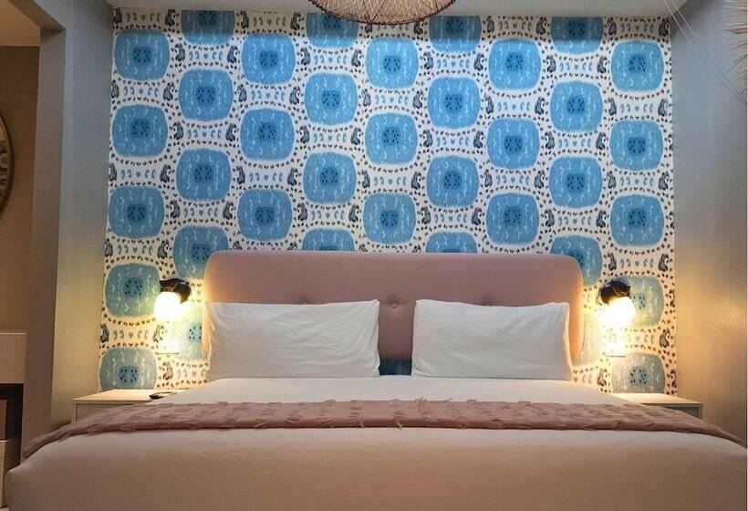 مسافرخانه Trópica Beach