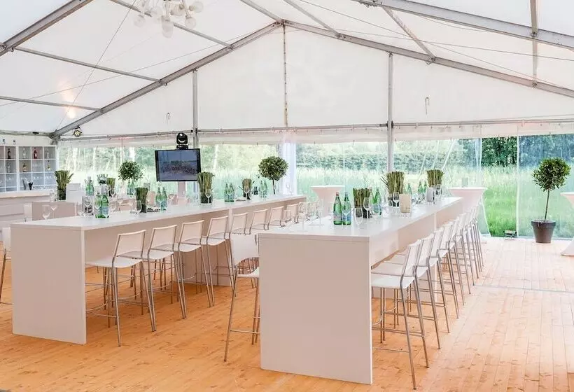 Schloss Prielau Hotel & Restaurants