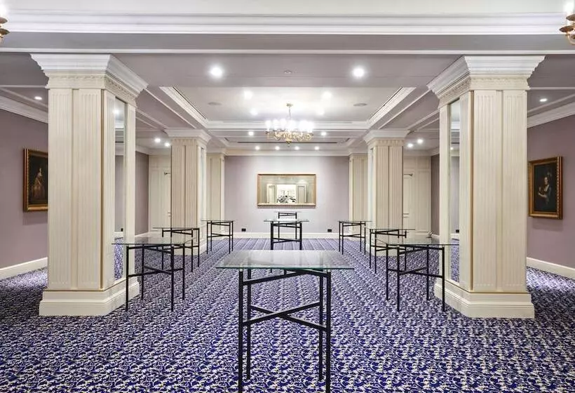 هتل Steigenberger Icon Wiltcher S