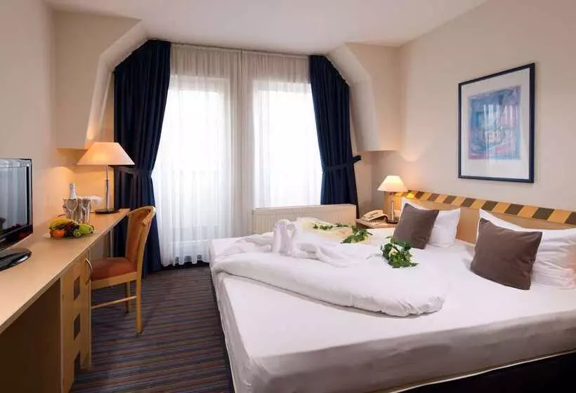 Achat Hotel Dresden Elbufer