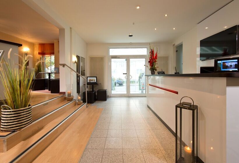 Achat Hotel Dresden Elbufer