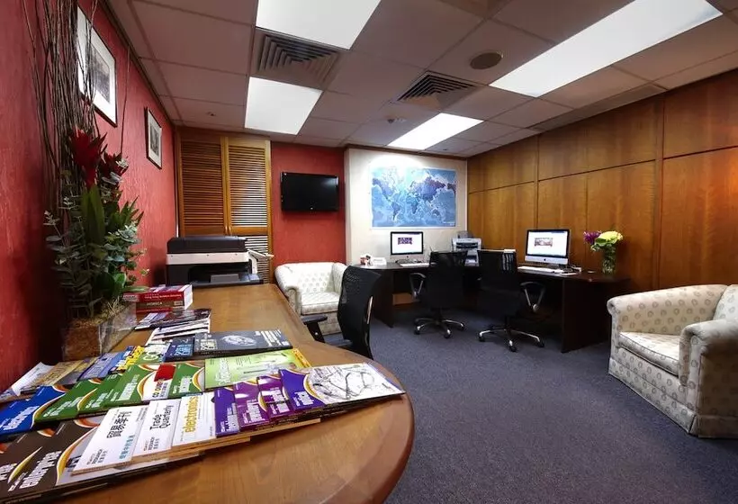 هتل Charterhouse Causeway Bay