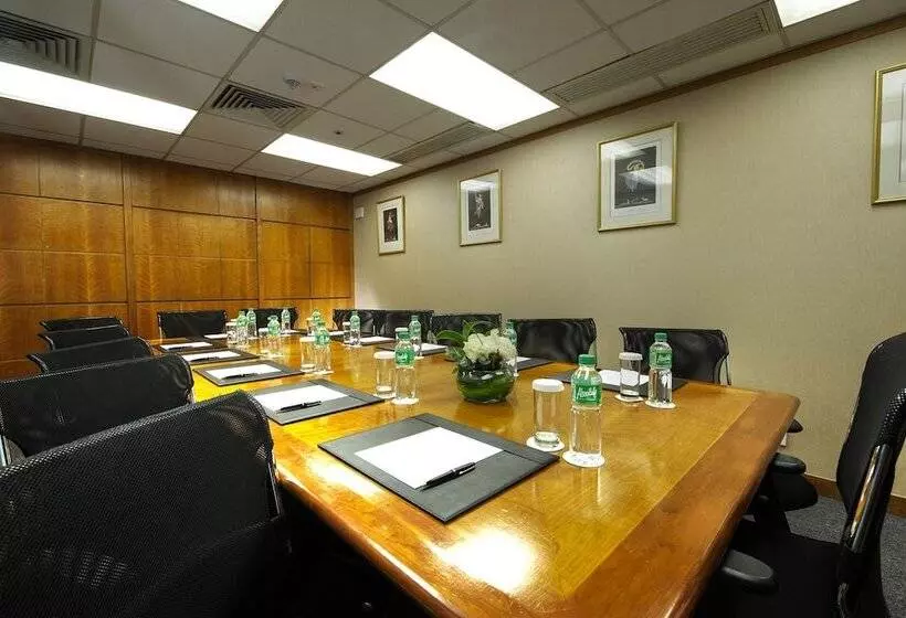 هتل Charterhouse Causeway Bay