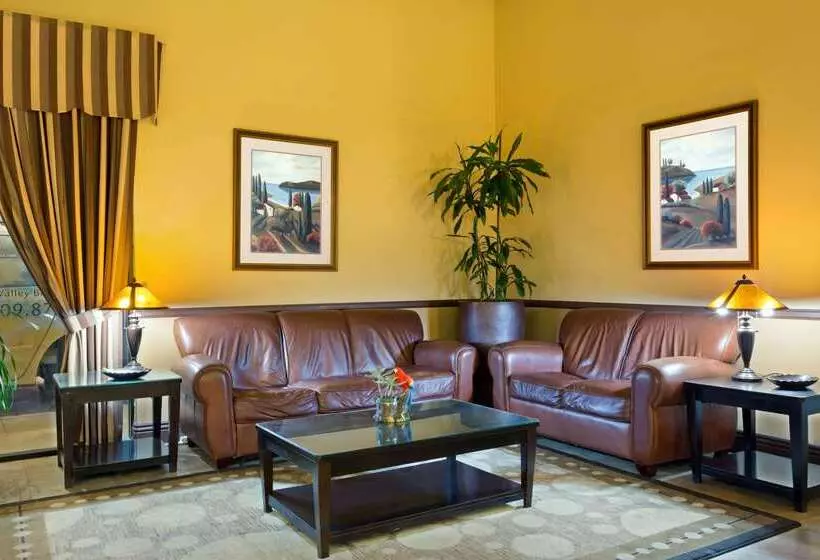 호텔 Days Inn By Wyndham Fontana / Rialto