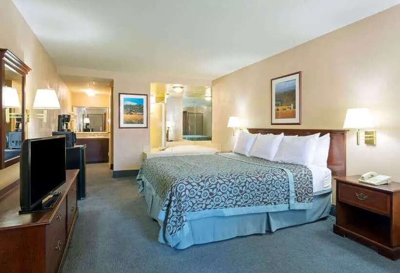 호텔 Days Inn By Wyndham Fontana / Rialto