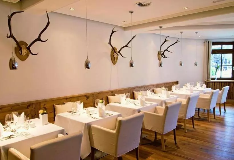 هتل Kitzhof Mountain Design Resort