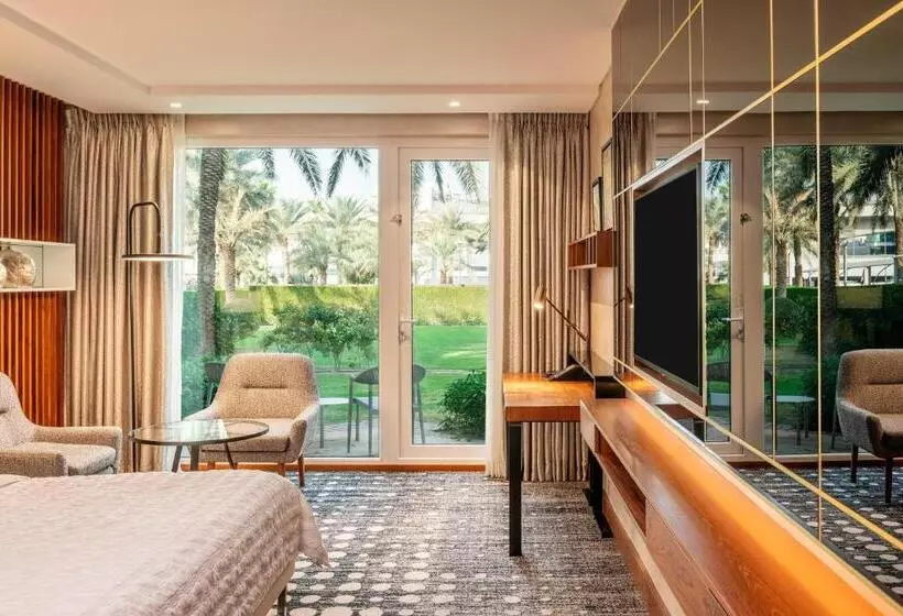 Le Méridien Dubai Hotel & Conference Centre
