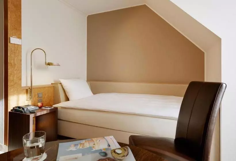 Lindner Hotel Dusseldorf Airport, Part Of Jdv By Hyatt