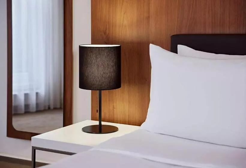 Lindner Hotel Dusseldorf Airport, Part Of Jdv By Hyatt