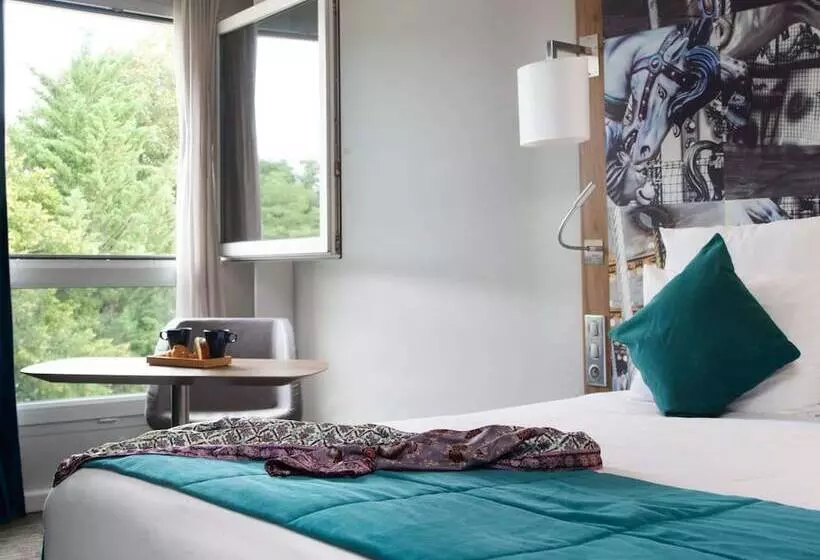 هتل Mercure Château De Fontainebleau