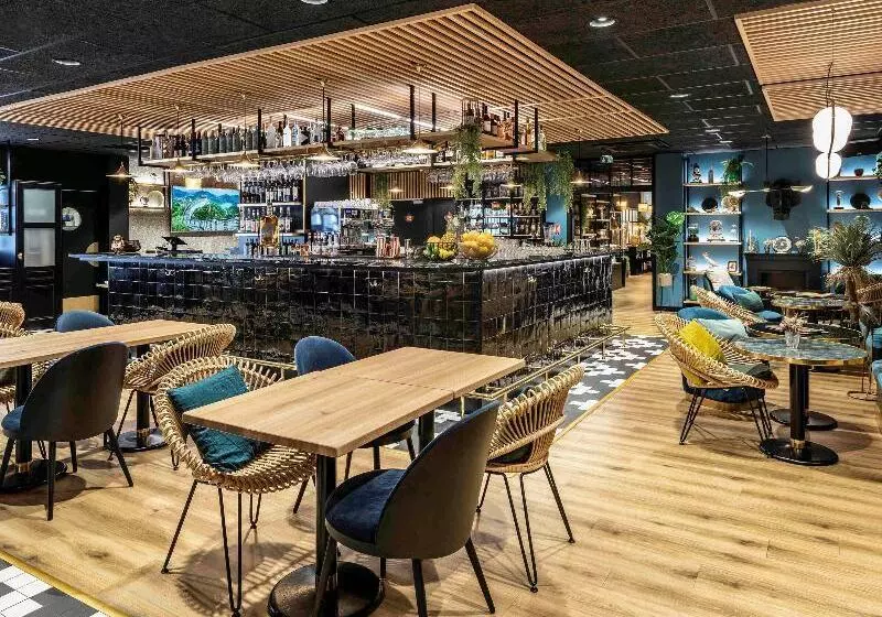 هتل Mercure La Roche Sur Yon