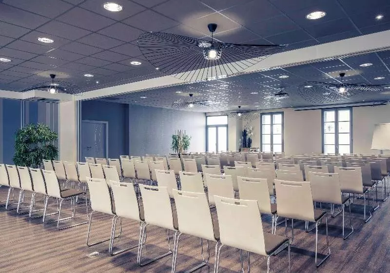 هتل Mercure La Roche Sur Yon