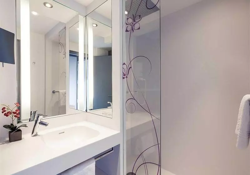 هتل Mercure La Roche Sur Yon