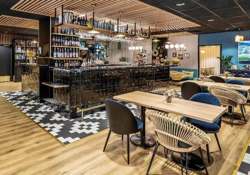 هتل Mercure La Roche Sur Yon