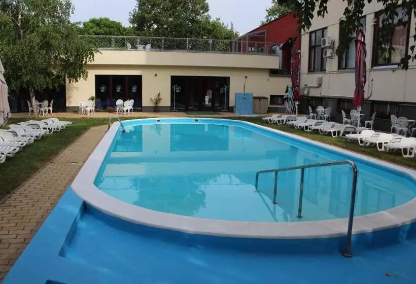 هتل Mátyás Király Gyógy és Wellness