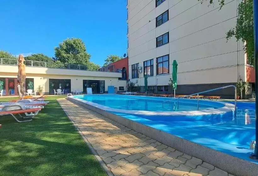 هتل Mátyás Király Gyógy és Wellness