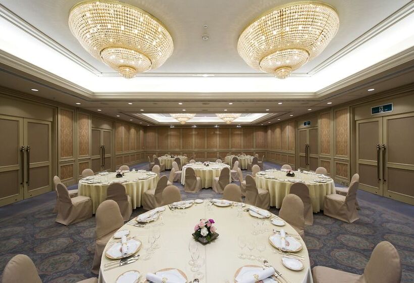 בית מלון כפרי Okura Jr Huis Ten Bosch