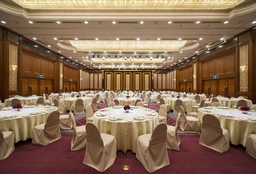 בית מלון כפרי Okura Jr Huis Ten Bosch