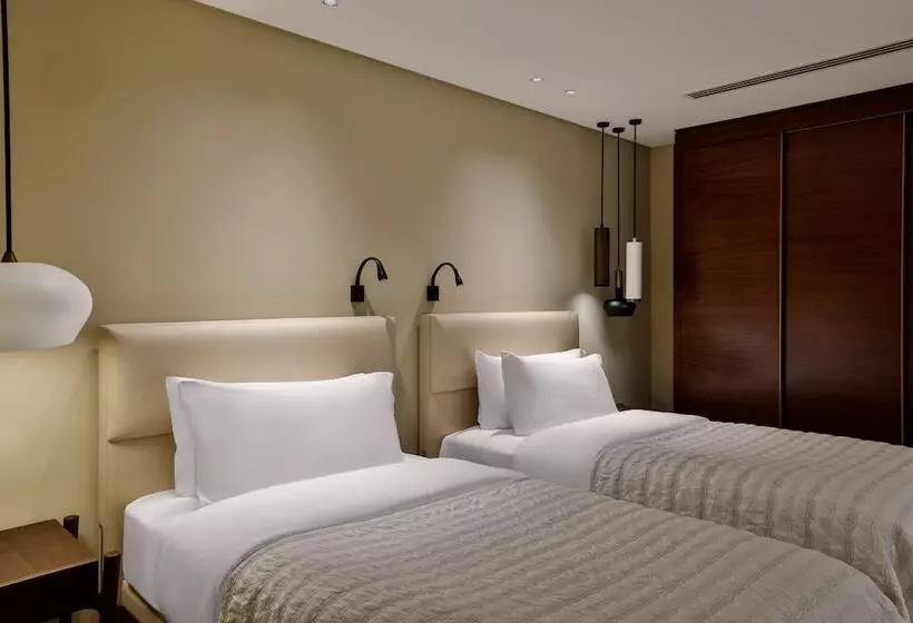 Le Méridien Dubai Hotel & Conference Centre