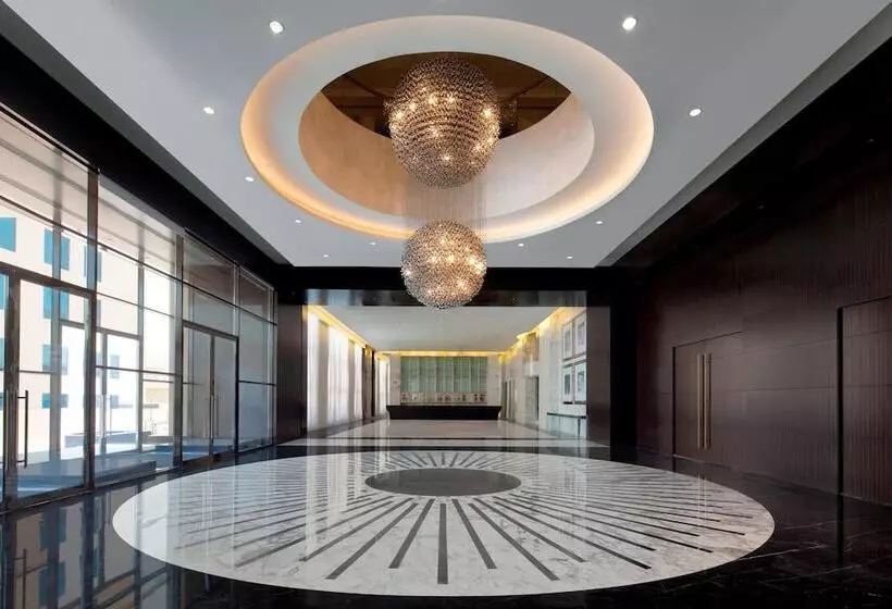 Le Méridien Dubai Hotel & Conference Centre