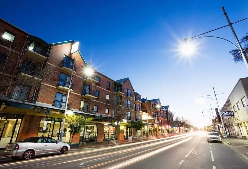 Hotel Breakfree Adelaide