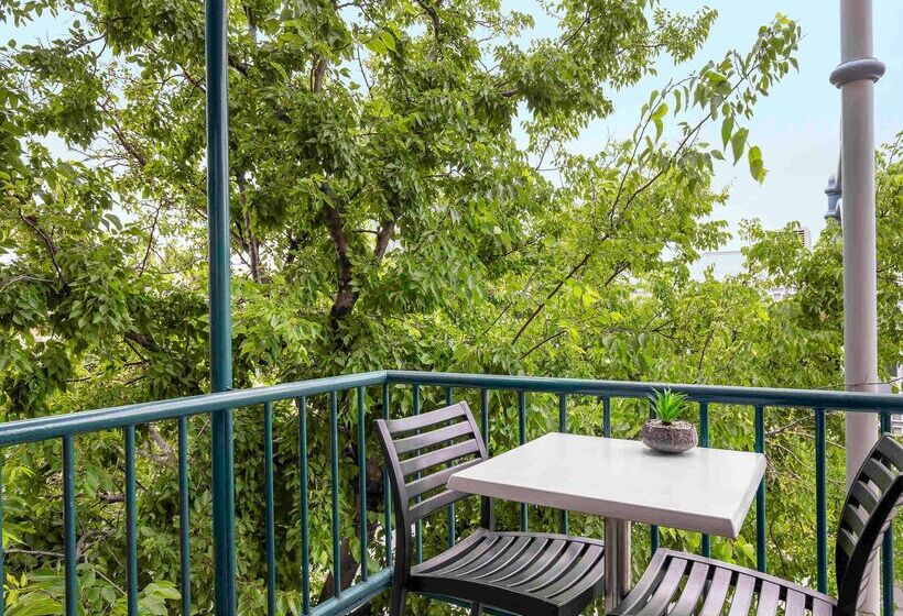 בית מלון כפרי Breakfree Adelaide