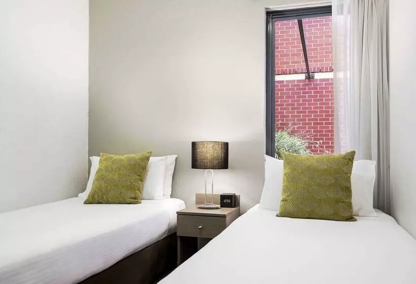 Hotel Breakfree Adelaide