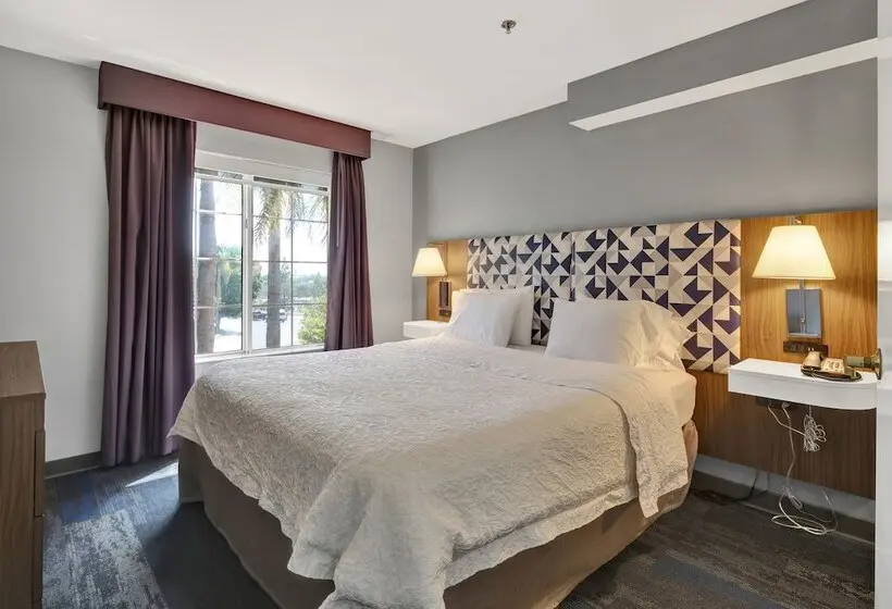 ホテル City Express by Marriott Santa Ana/Orange County Airport