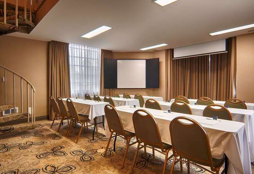 Отель Hampton Inn And Suites Santa Ana/orange County Airport