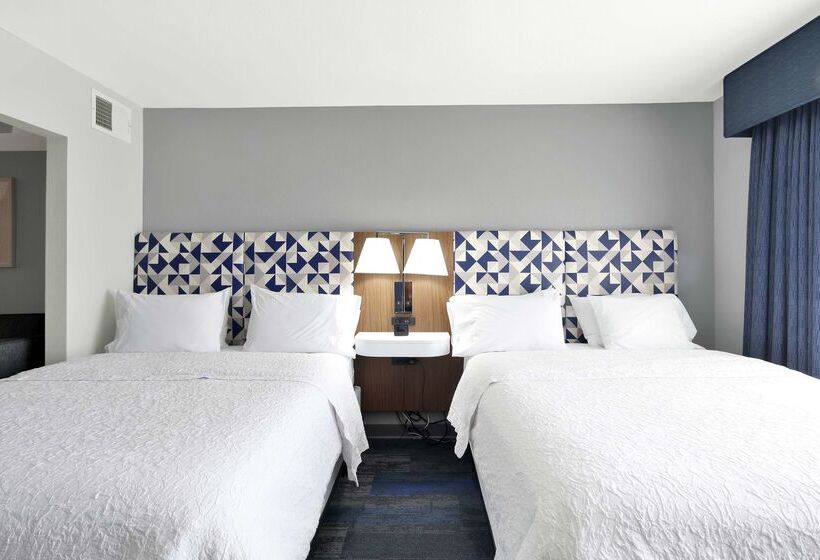 Отель Hampton Inn And Suites Santa Ana/orange County Airport