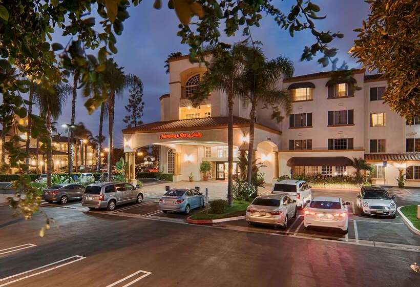 Отель Hampton Inn And Suites Santa Ana/orange County Airport