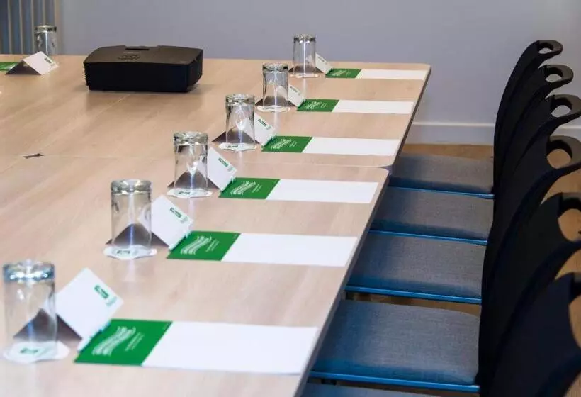 هتل Holiday Inn Calais Coquelles, An Ihg