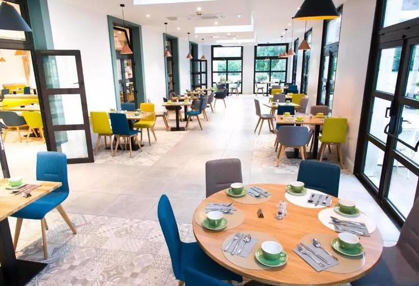 هتل Holiday Inn Calais Coquelles, An Ihg