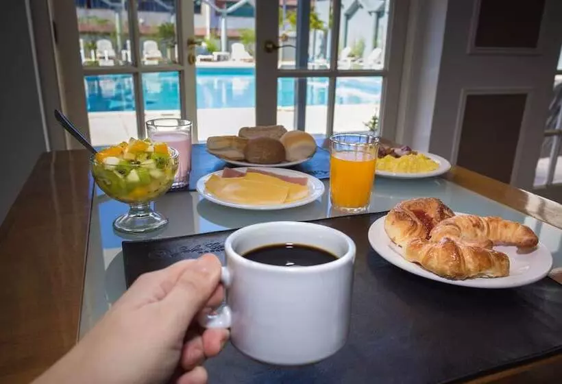 فندق Julio Cesar