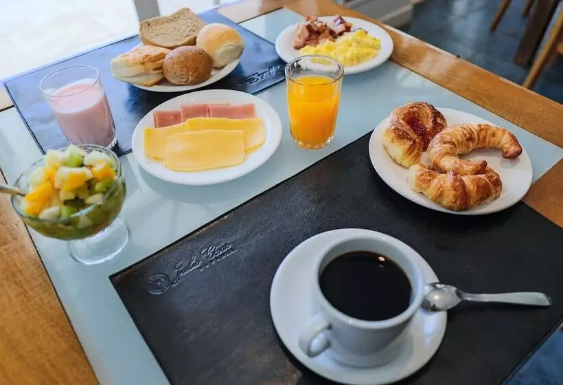 فندق Julio Cesar