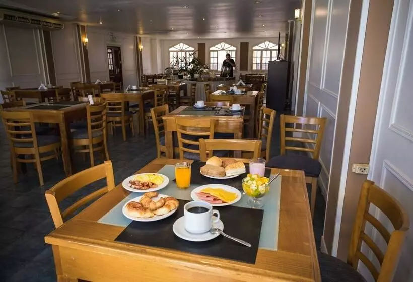 فندق Julio Cesar