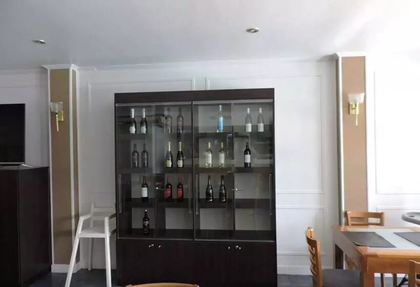 فندق Julio Cesar